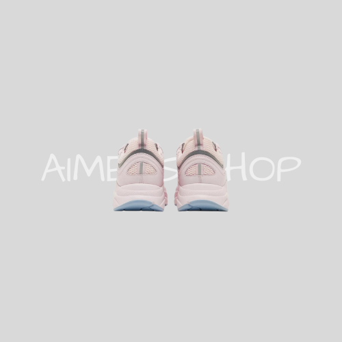 B22's Pink Grey